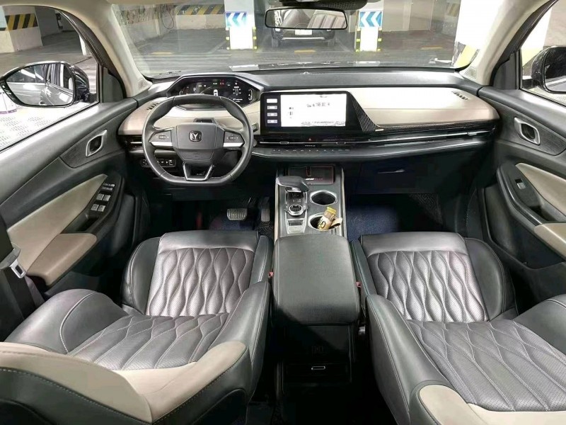 成都22年长安汽车CS558