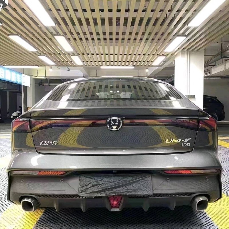 成都23年长安汽车UNI-V5