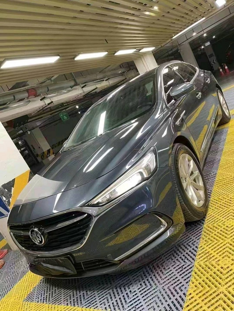 成都21年别克君越2