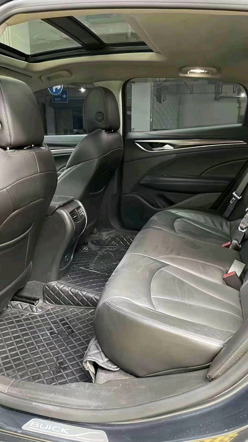 成都21年别克君越9