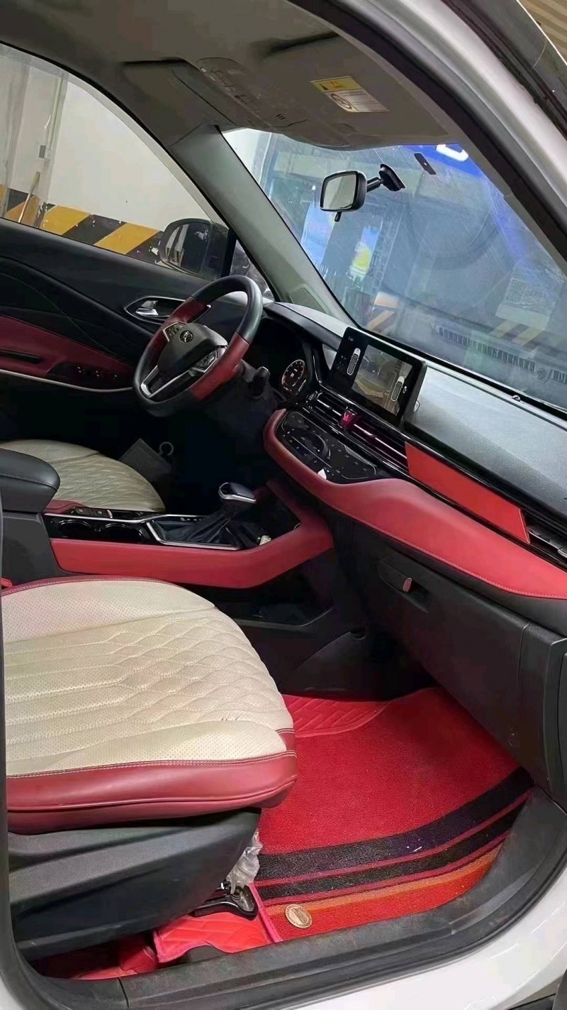 成都22年大众思皓8