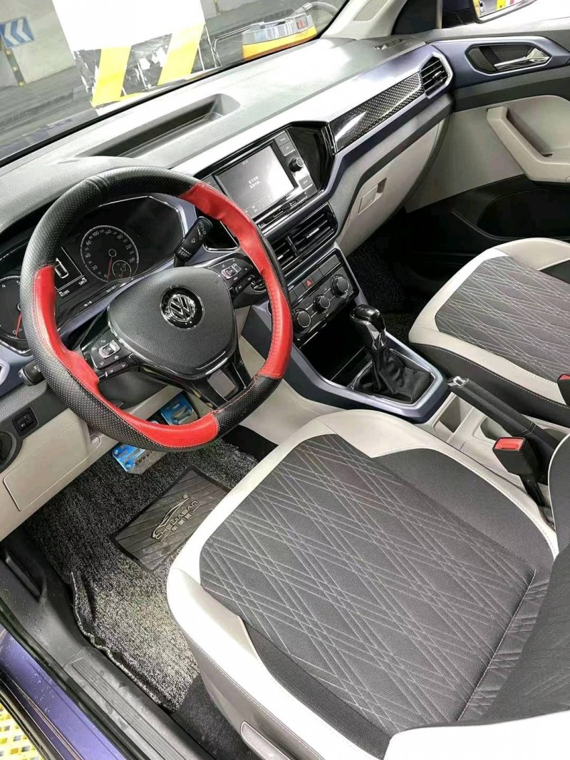 成都19年大众途铠4