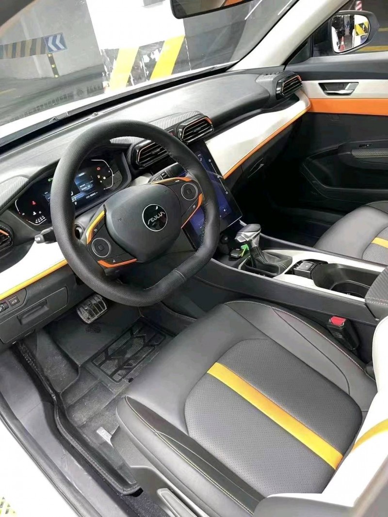 成都22年东风奕炫5