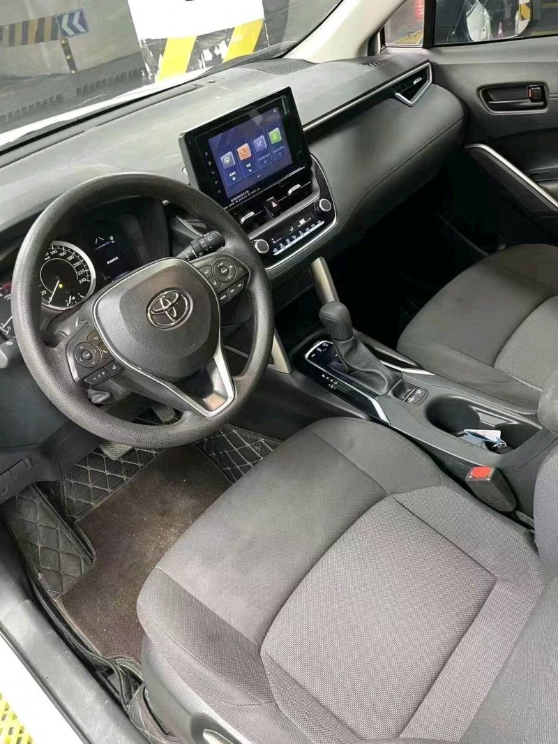 成都22年丰田锋兰达5