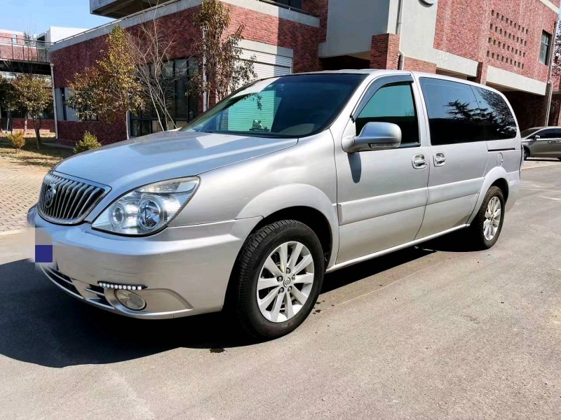 东营16年别克GL83