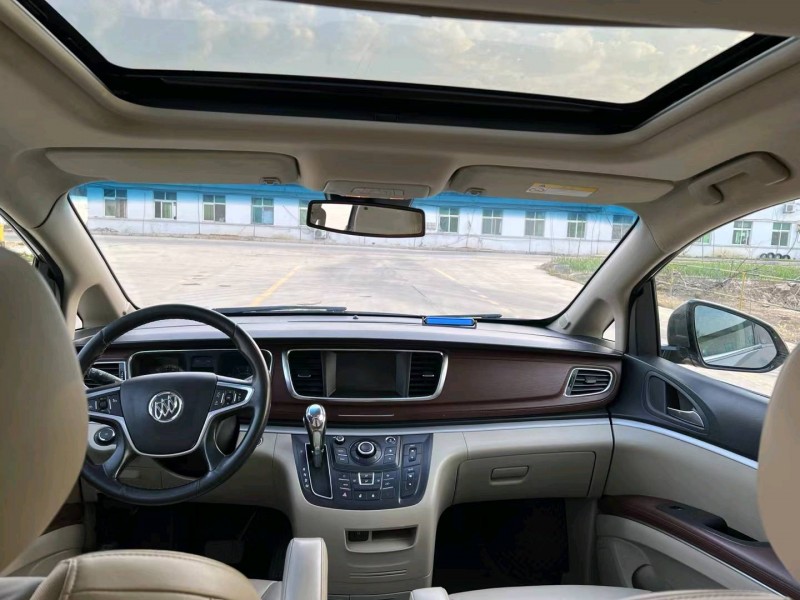 徐州19年别克GL84