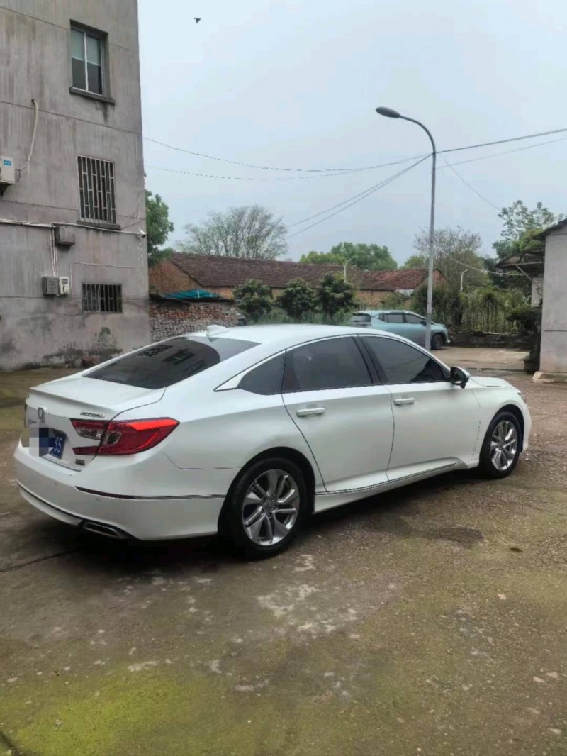 苏州20年本田雅阁4