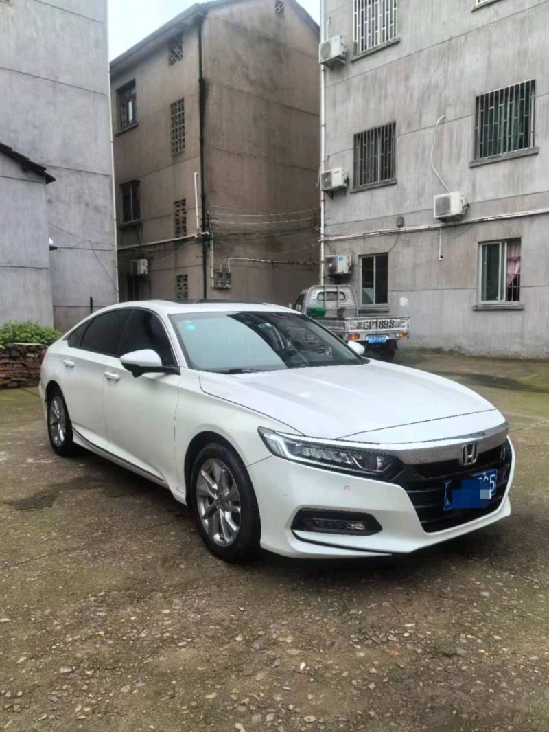 苏州20年本田雅阁9