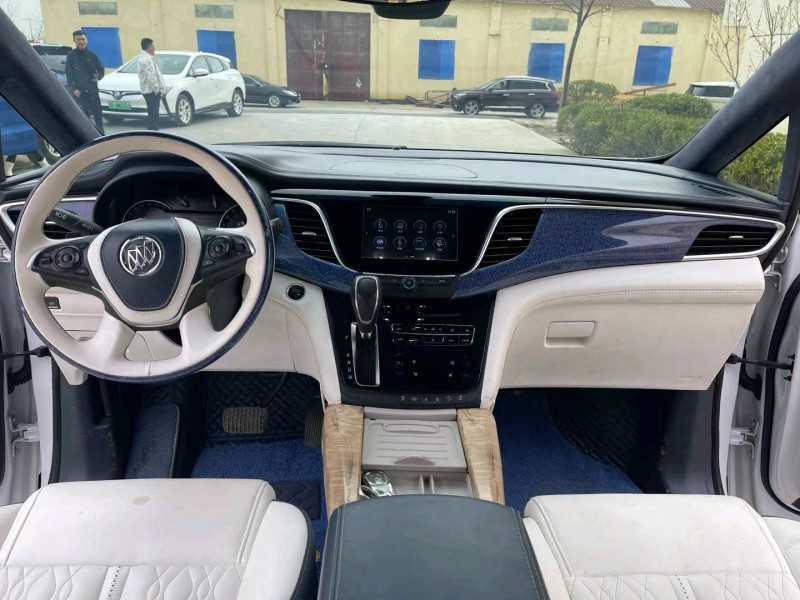 徐州18年别克GL86