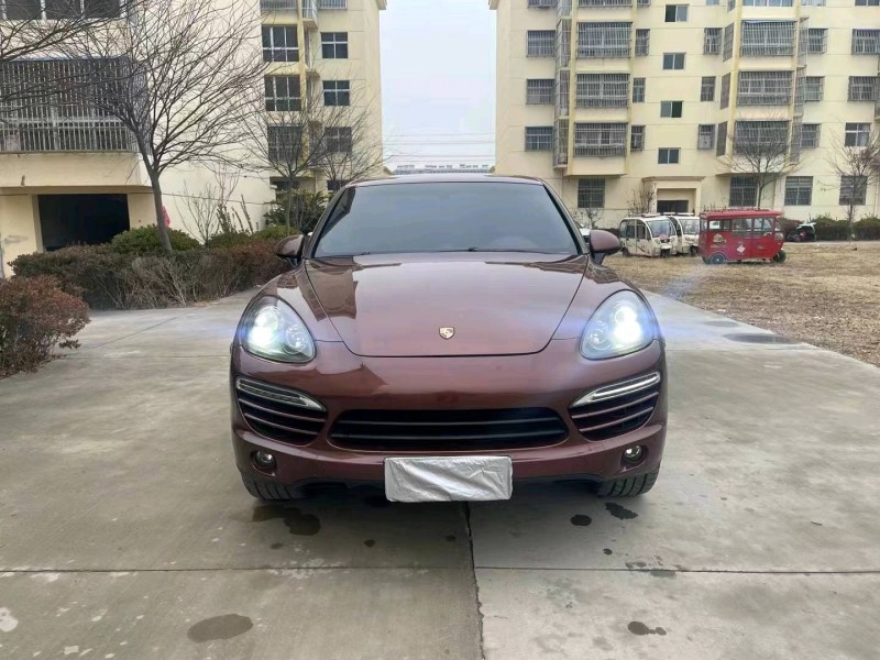 徐州11年保时捷卡宴1