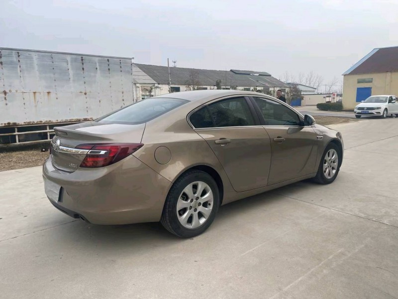 徐州14年别克君威5