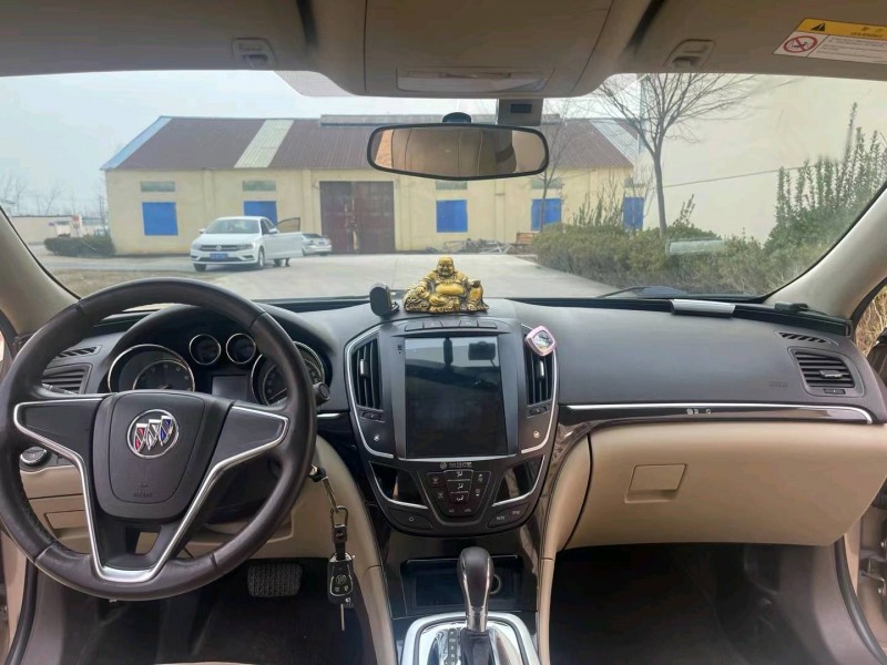 徐州14年别克君威7