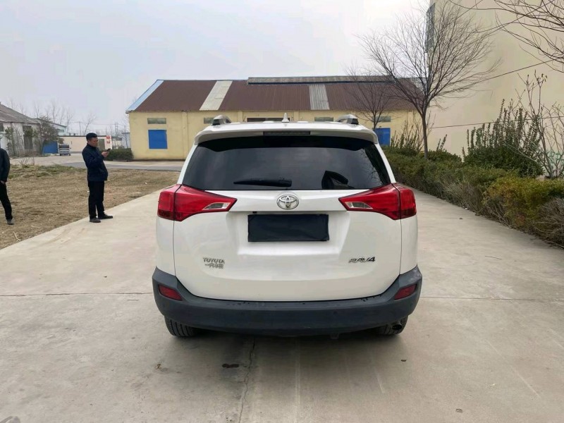 徐州16年丰田RAV4荣放9