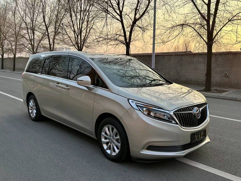 徐州18年别克GL83