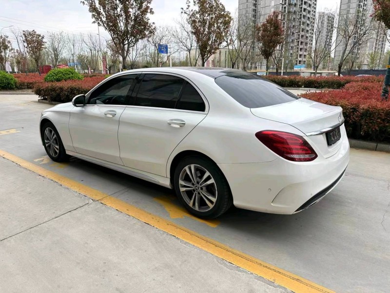 东营18年奔驰C3