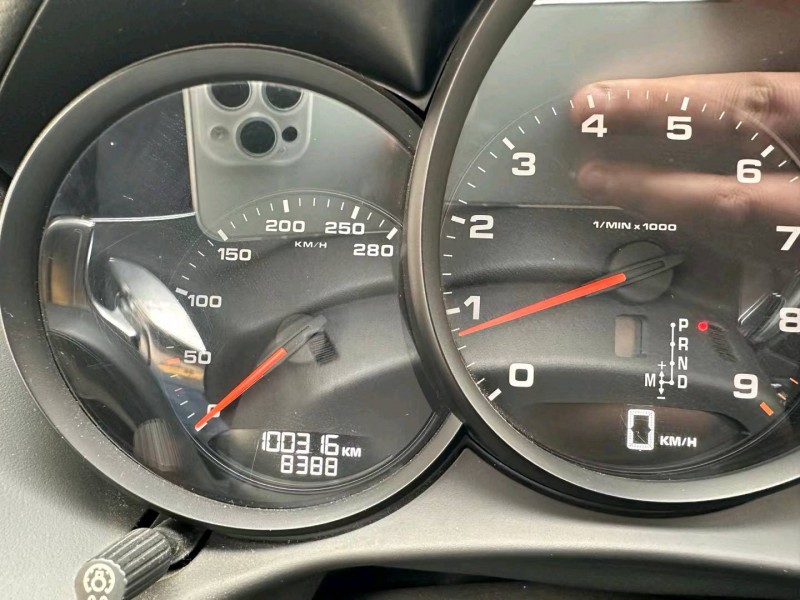东营14年保时捷7184