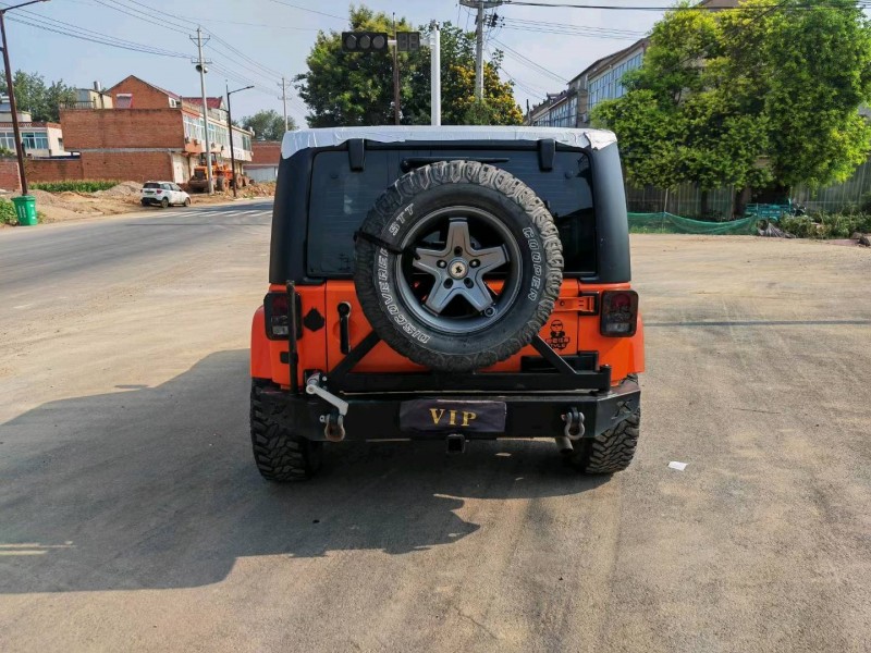 蚌埠13年Jeep牧馬人9