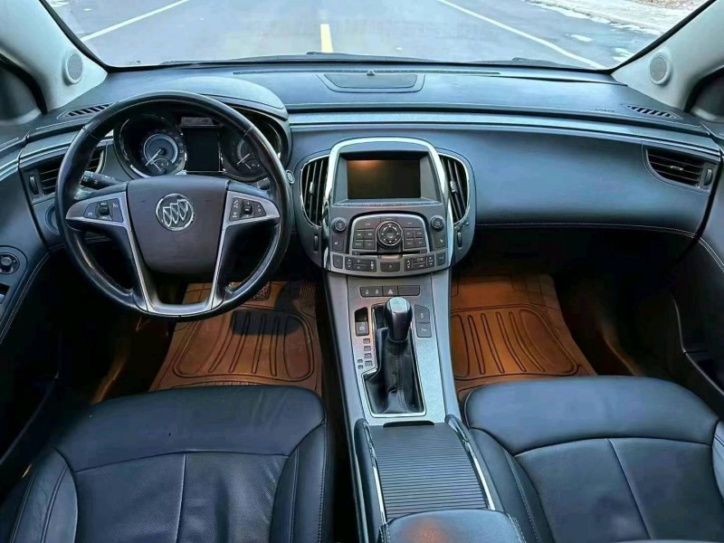 廊坊12年别克君越6