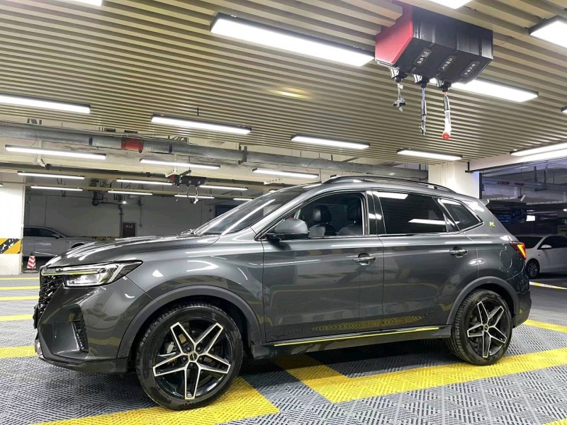 成都22年荣威RX53