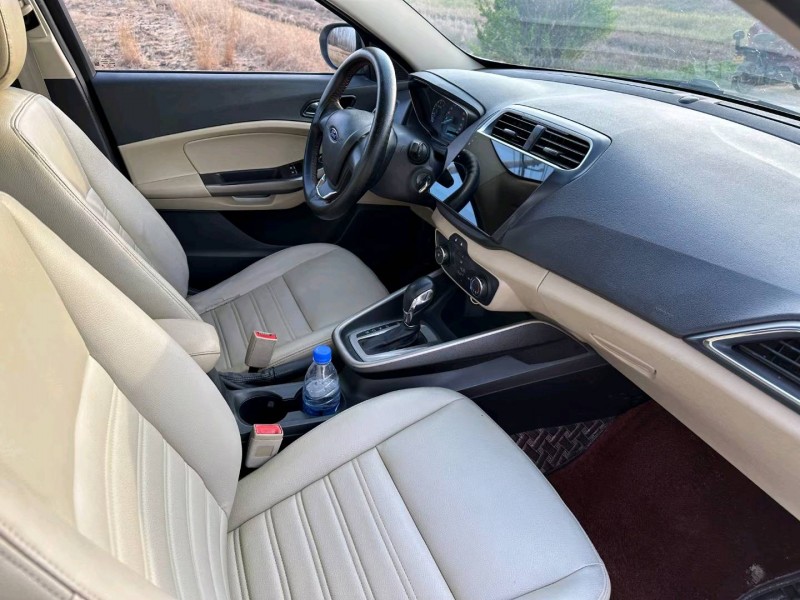 徐州16年福特福睿斯7