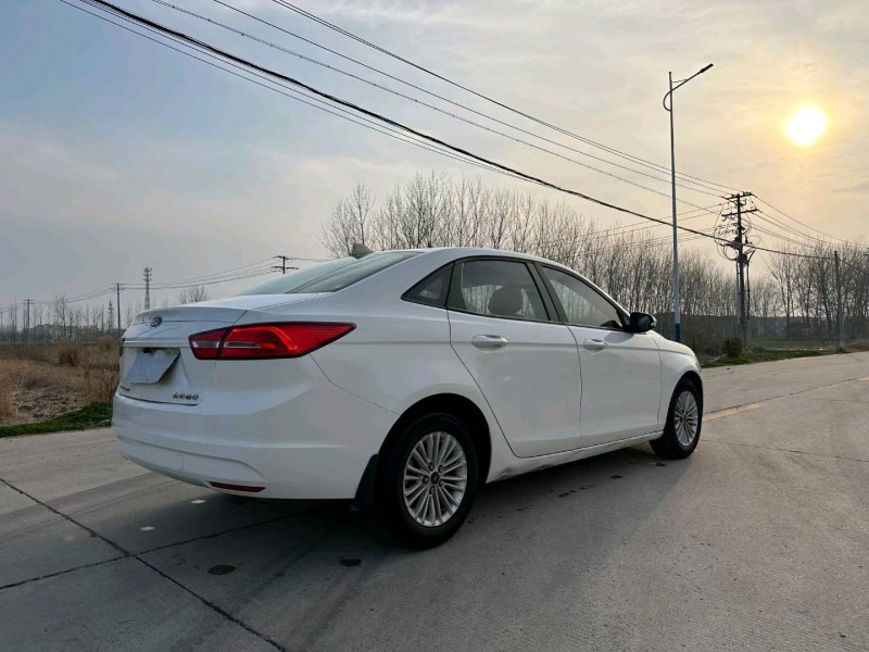 徐州16年福特福睿斯8