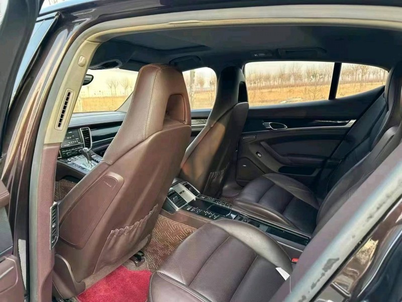 廊坊15年保时捷帕拉梅拉7