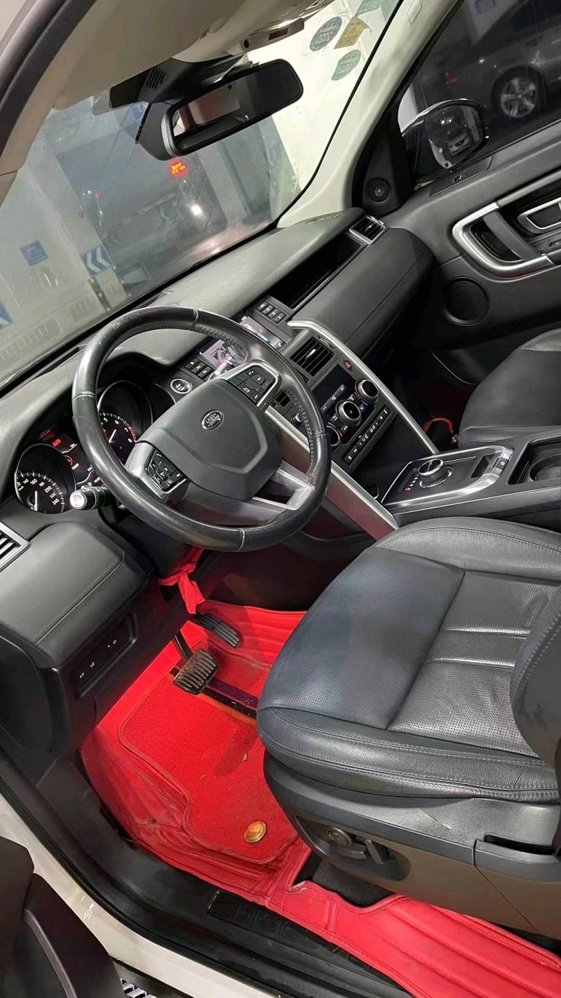 成都18年路虎发现神行6