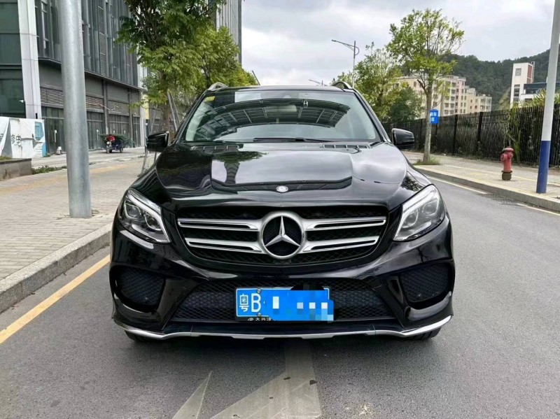 广州17年奔驰GLE1