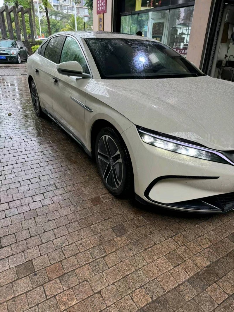 广州23年比亚迪汉2