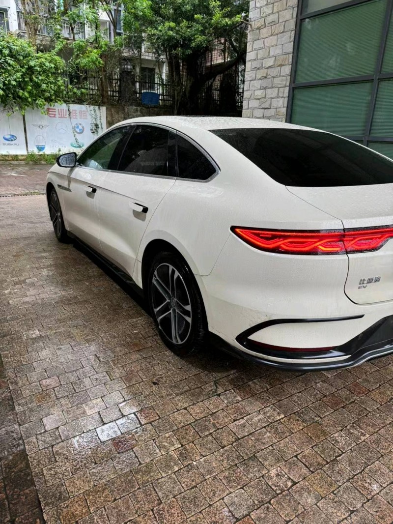 广州23年比亚迪汉5