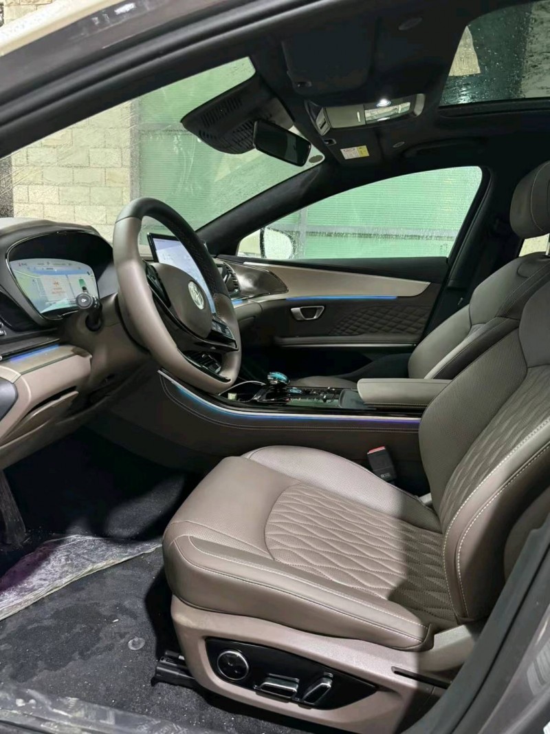 广州23年比亚迪汉6