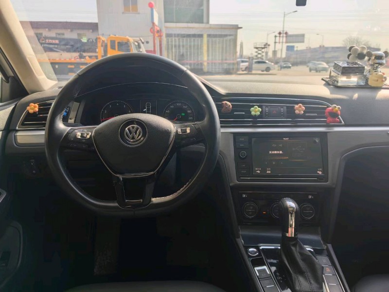 保定19年大众凌渡5