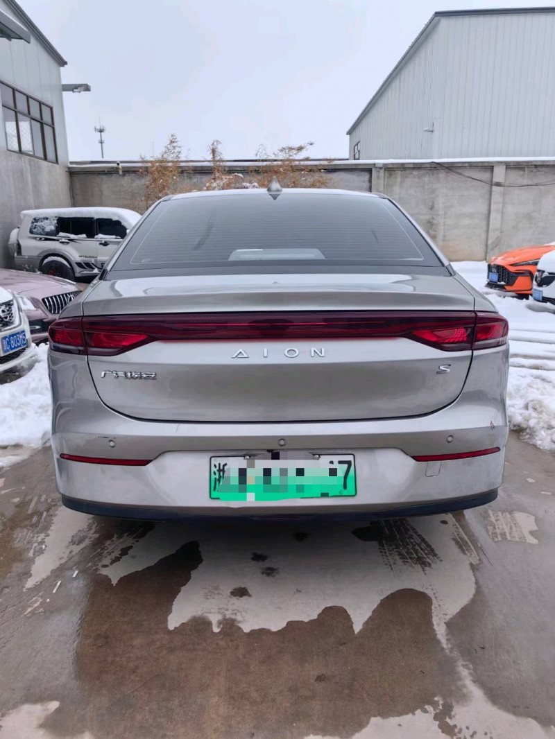 保定22年传祺埃安S5809