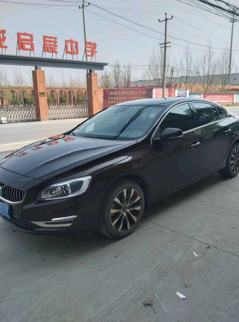 保定19年沃尔沃S60L3