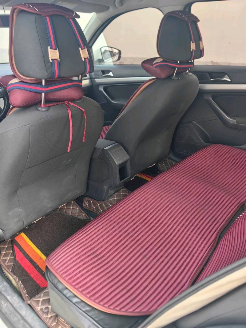 保定16年大众朗逸8