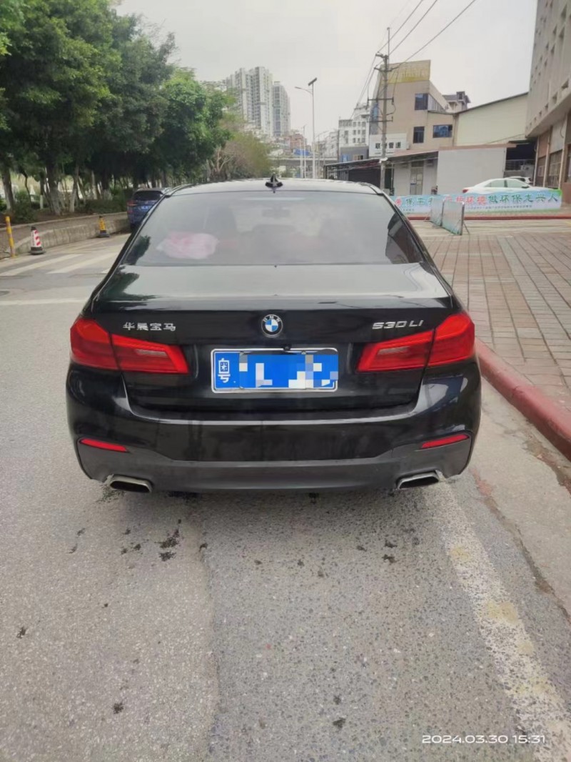 广州19年宝马5系9