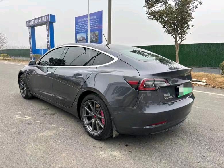 鹽城20年特斯拉MODEL 35