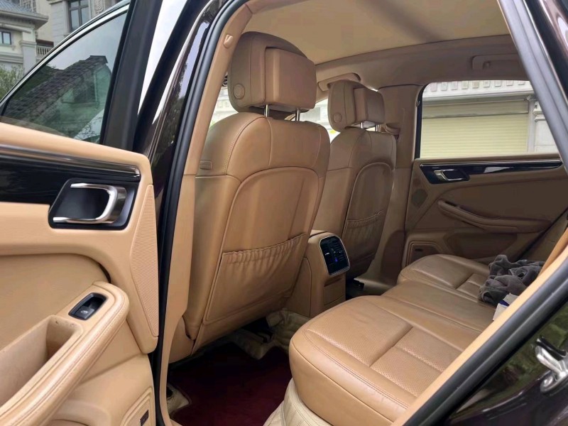 珠海15年保时捷Macan3