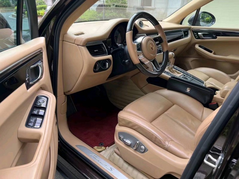 珠海15年保时捷Macan6