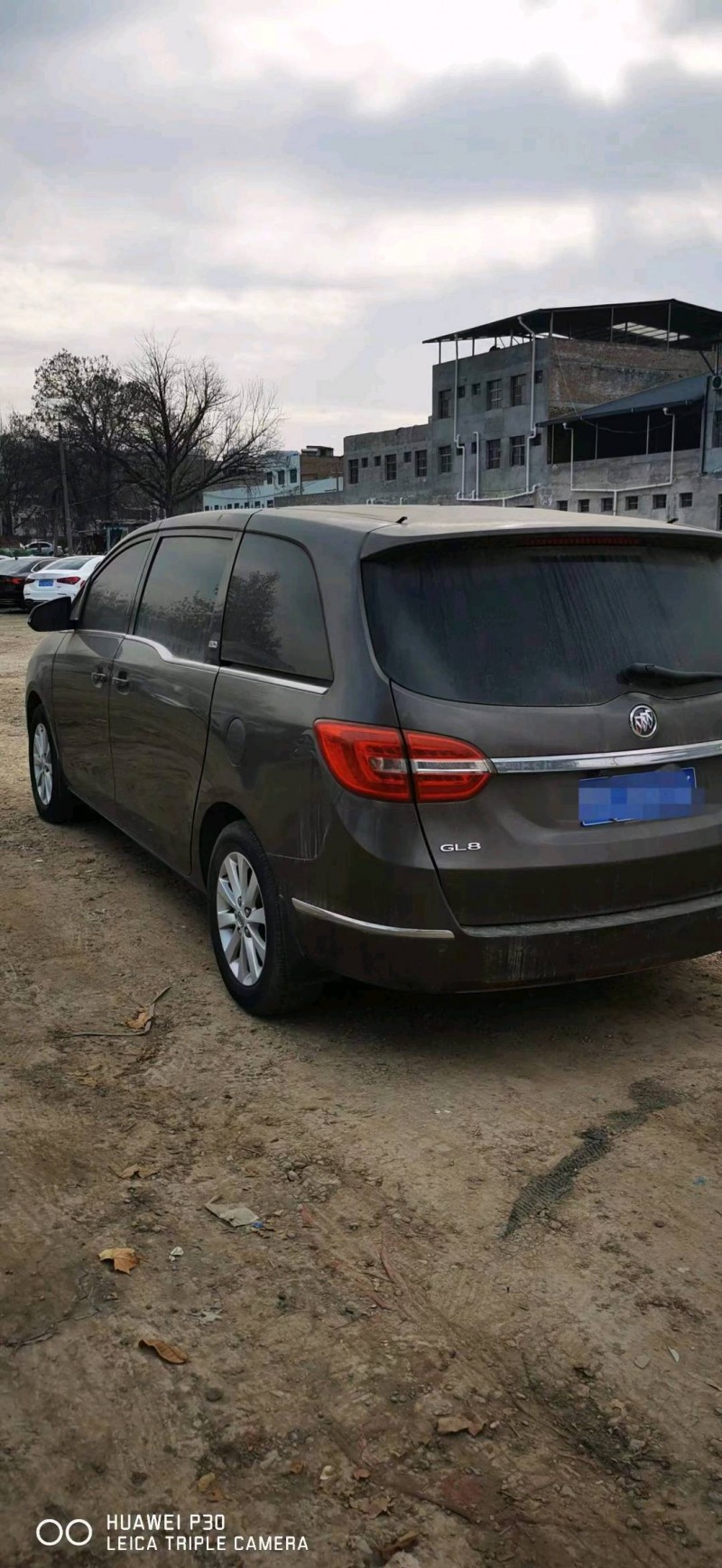 济宁16年别克GL85