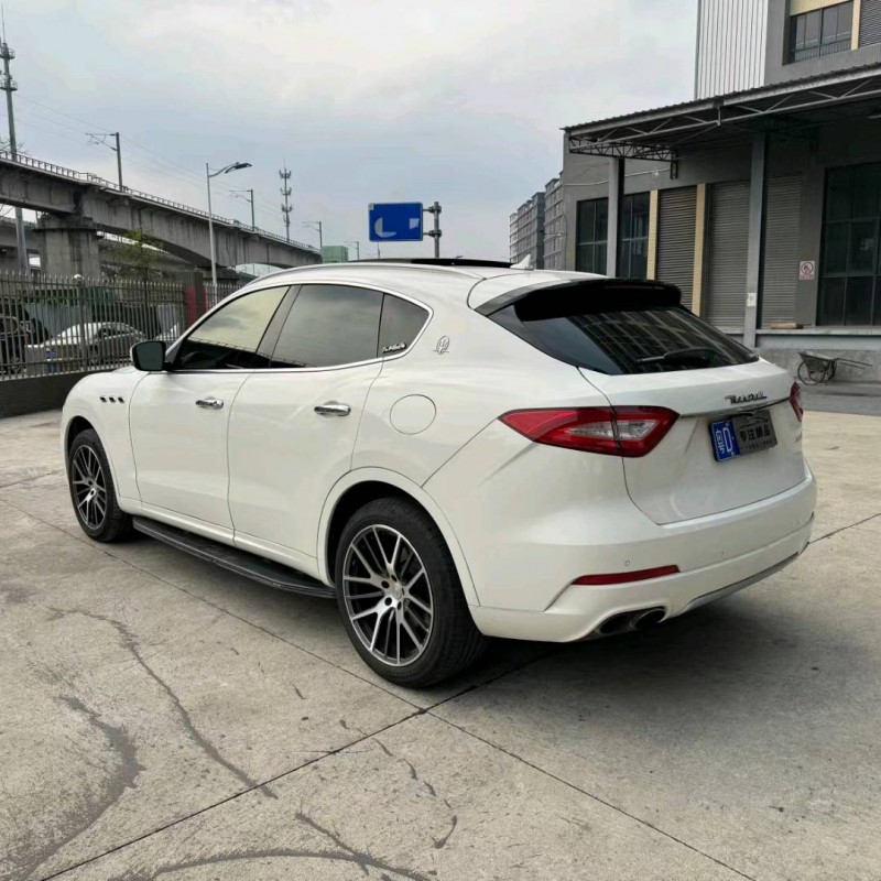 汕头17年玛莎拉蒂Levante4