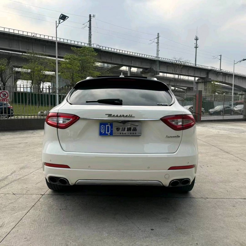 汕头17年玛莎拉蒂Levante5