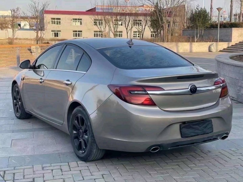 东营16年别克君威6