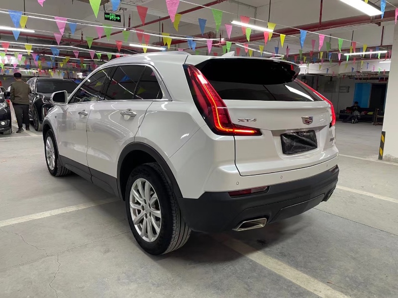 綿陽21年凱迪拉克XT43