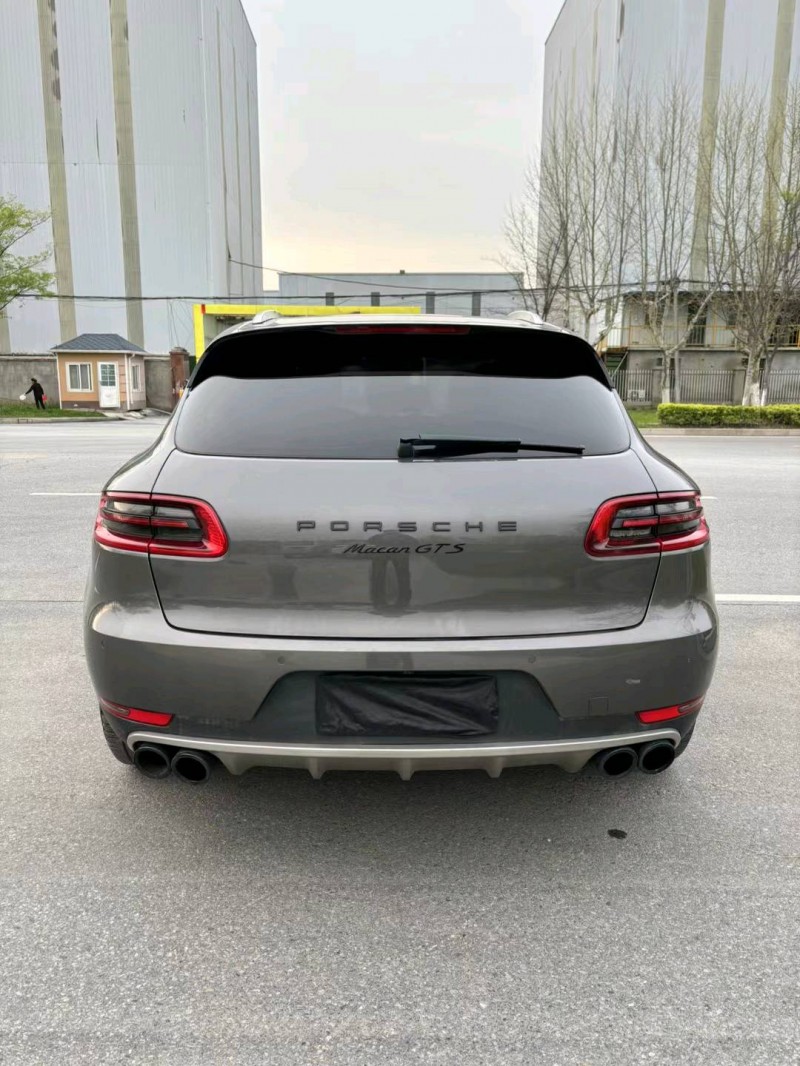 宿迁16年保时捷Macan9