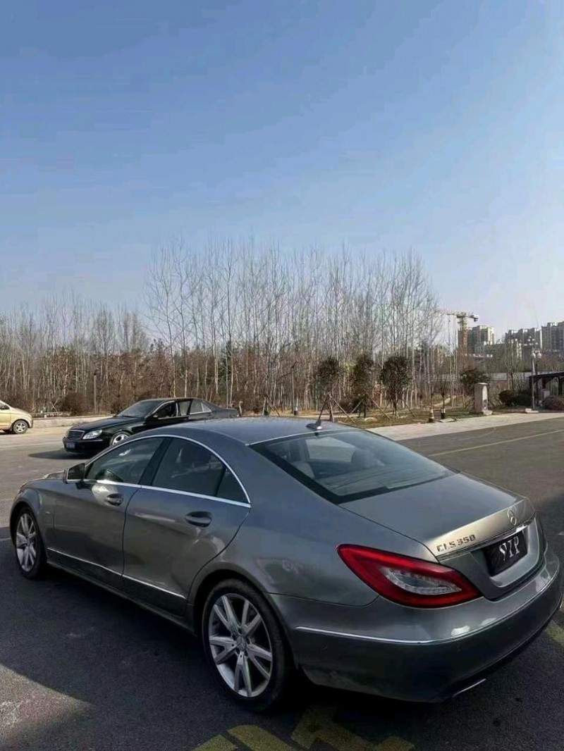 聊城12年奔驰CLS4