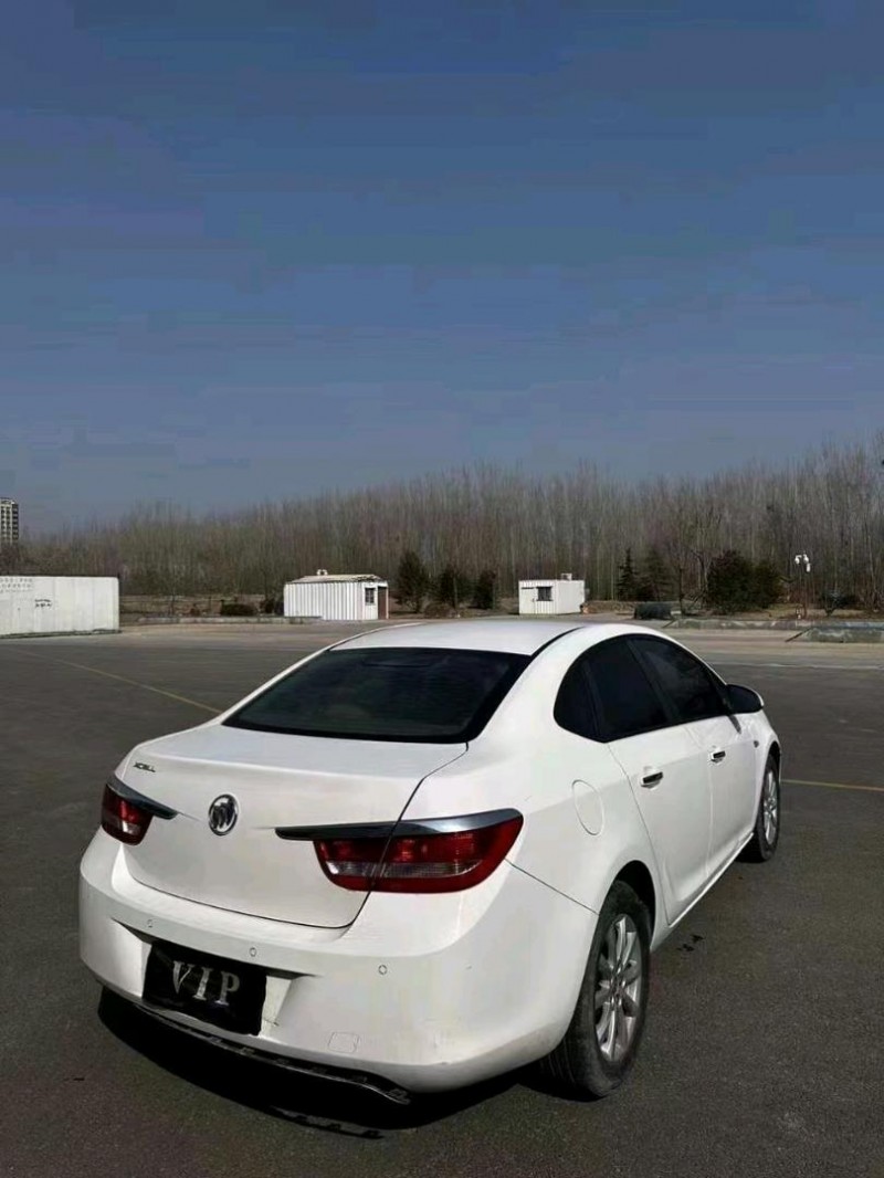 聊城13年别克英朗GT4