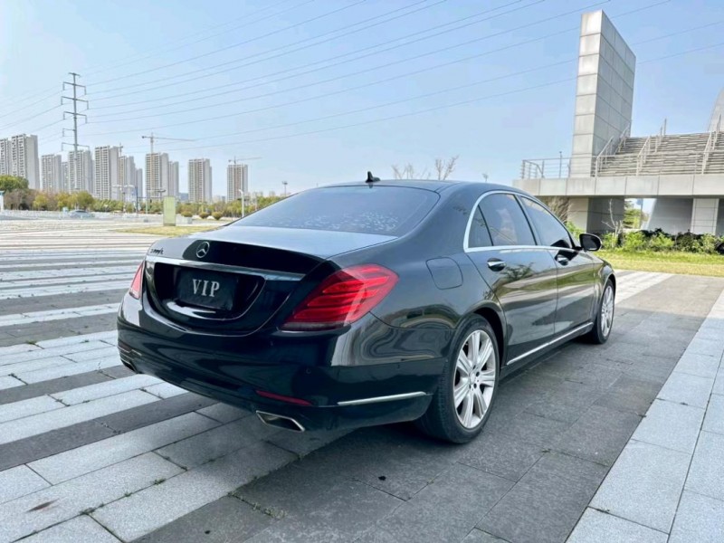 盐城14年奔驰S8