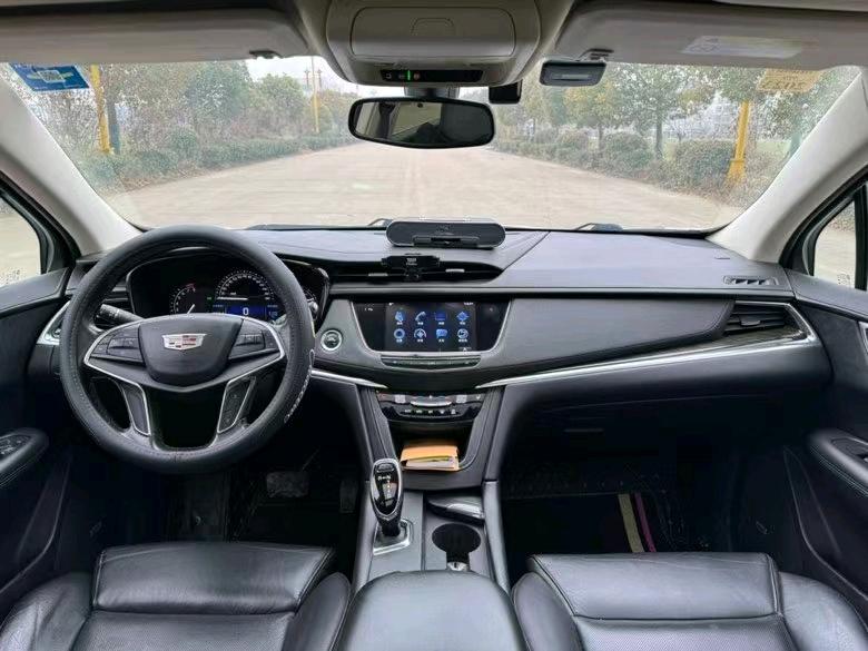 盐城17年凯迪拉克XT57