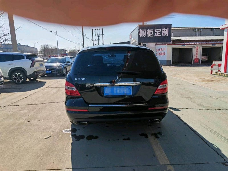 保定11年奔驰R9